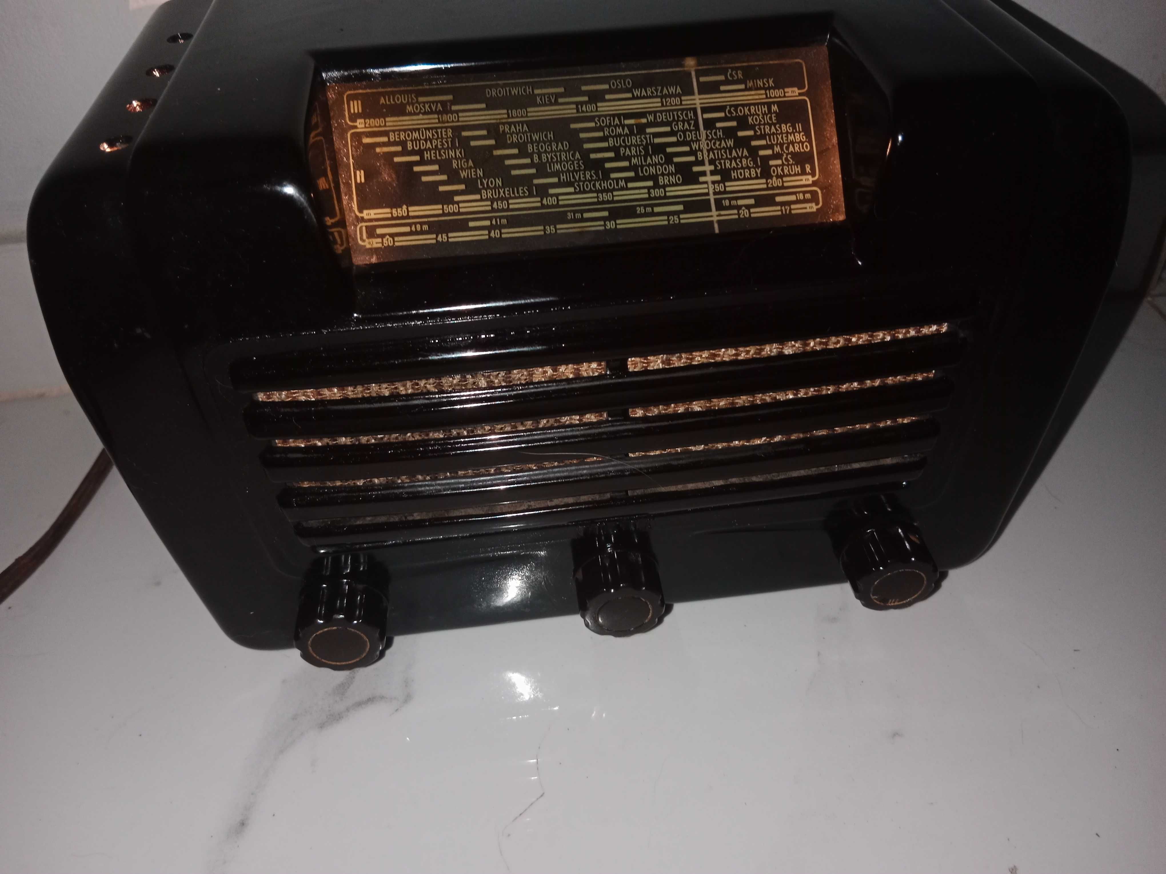 Stare radio lata 40 TESLA TALISMAN 305U