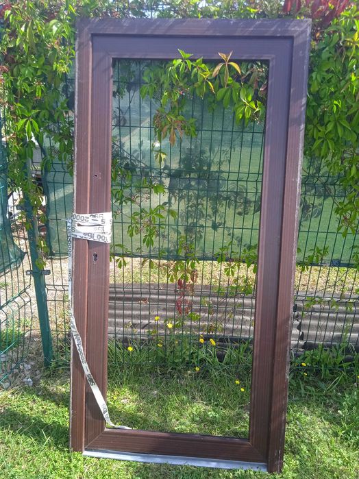 Drzwi z futryną 200/100/6