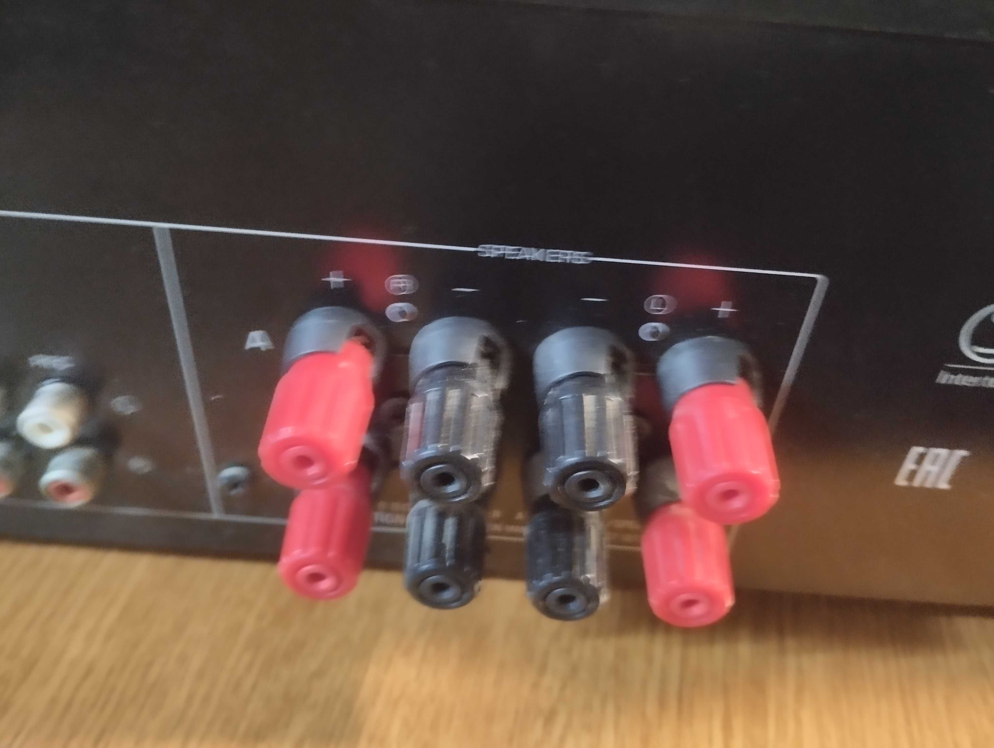 Amplificador YAMAHA A-S201  negociável