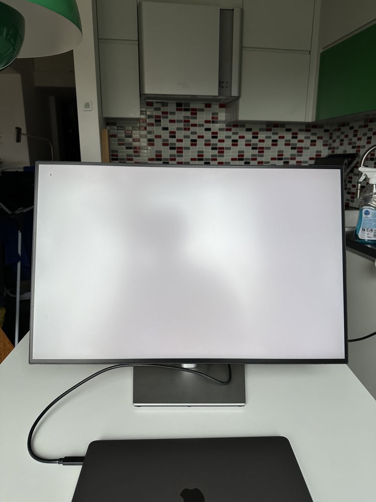 Monitor DELL U2421E 24” wbudoway hub macbook