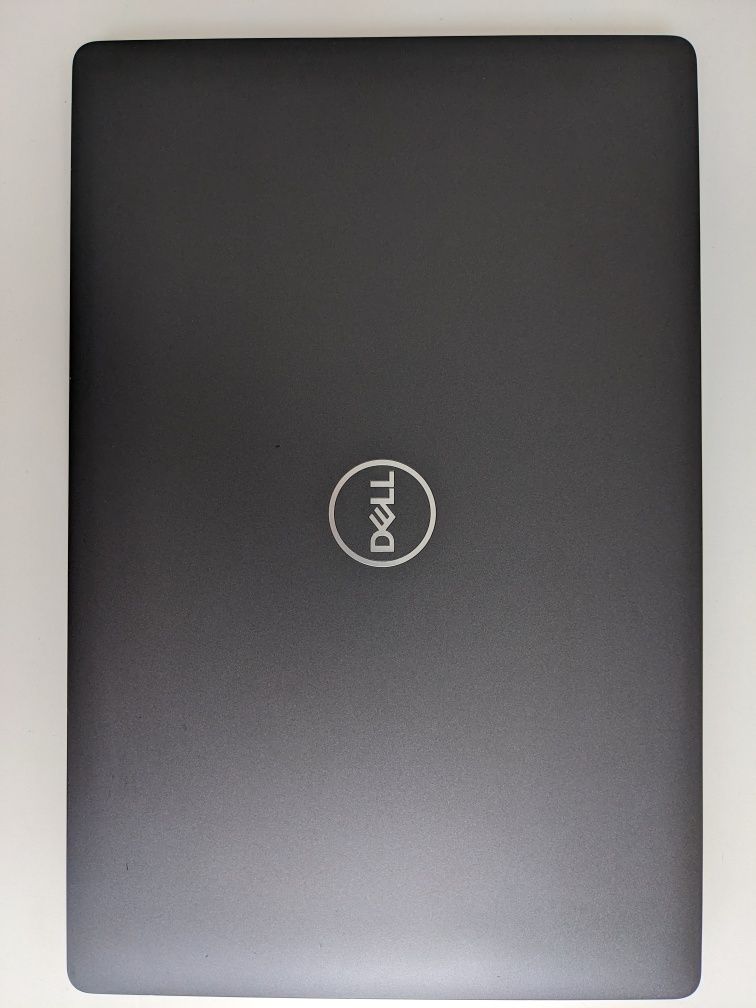 Потужний компактний ноутбук Dell Latitude 5500/15.6"IPS/16GB/SSD/i7-8g
