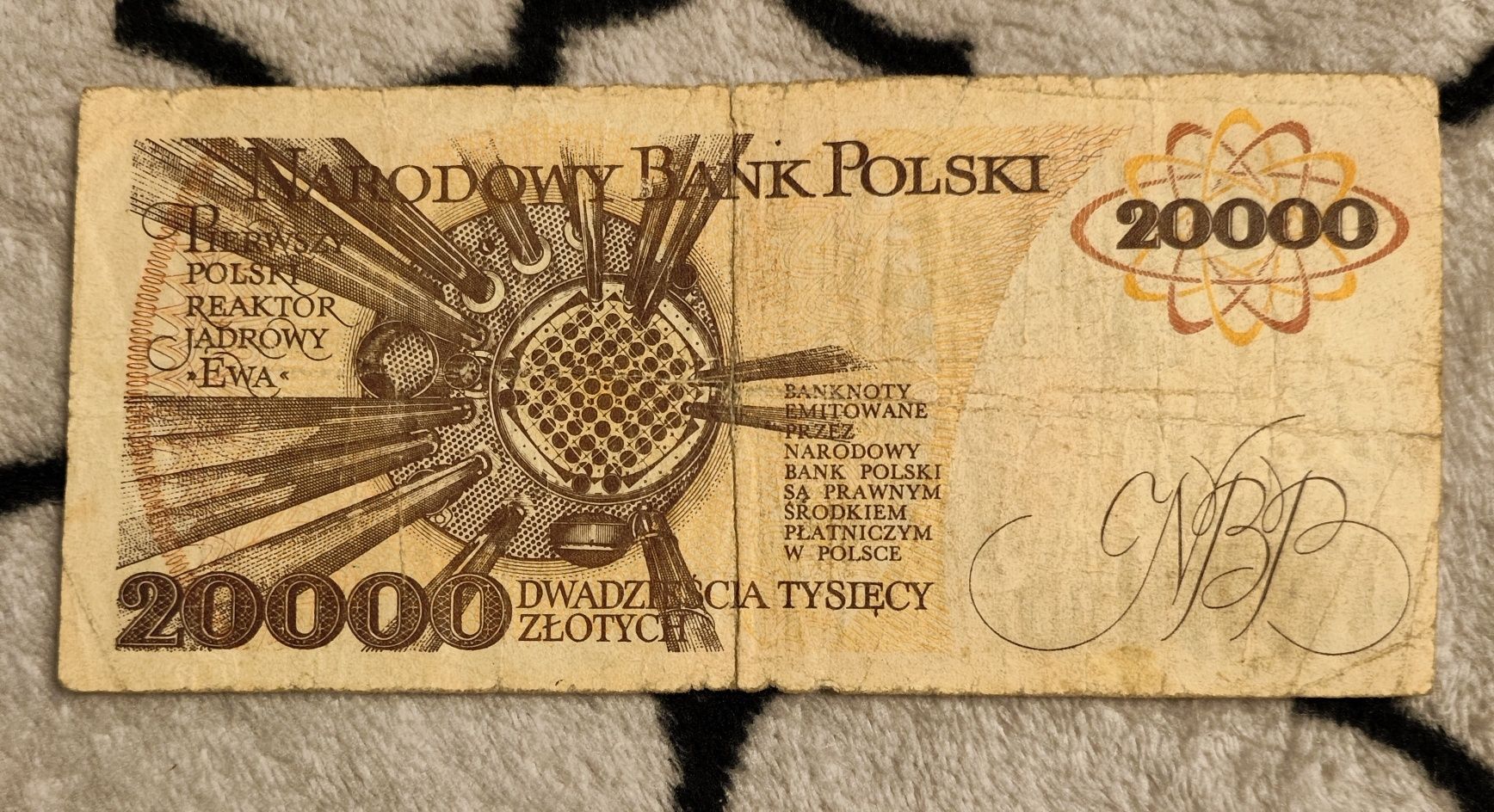 Dwadzieścia tysięcy złotych