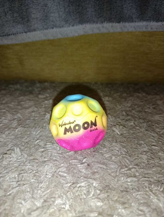Оригінальний Moon Ball В стилі Веселка