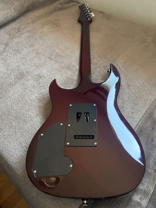 Hagstrom Ultralux XL-2 HH Burgundy Burst