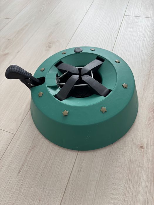 Підставка під ялинку з механічним фіксатором