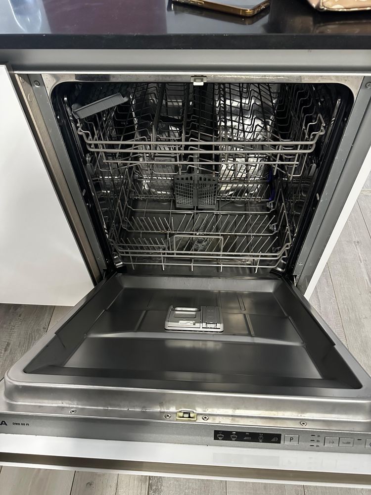 Microondas forno e maquina louça encastre