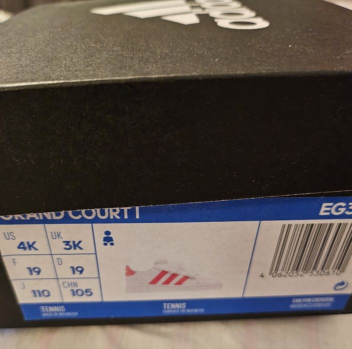 Ténis Adidas menina