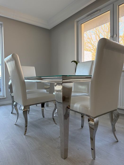 Stół i krzesła glamour