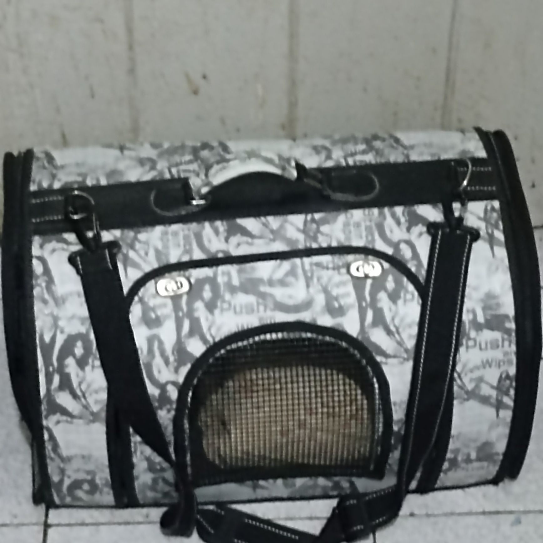 Transportador para gatos e ou cães pequenos em muito bom estado