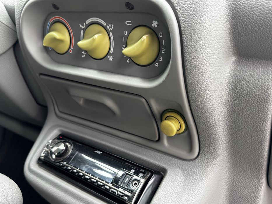 Рено Твінго  АКП