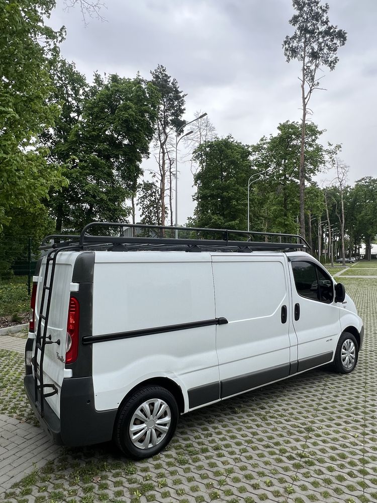 Renault Trafic 2011