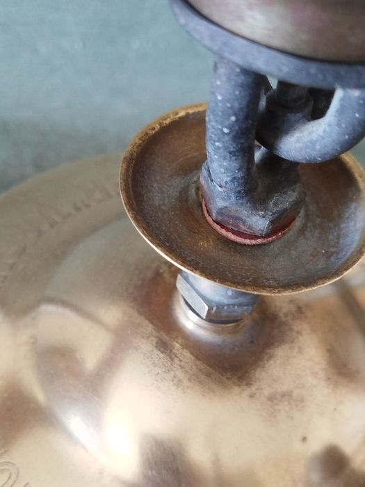 Fogão a petróleo antigo