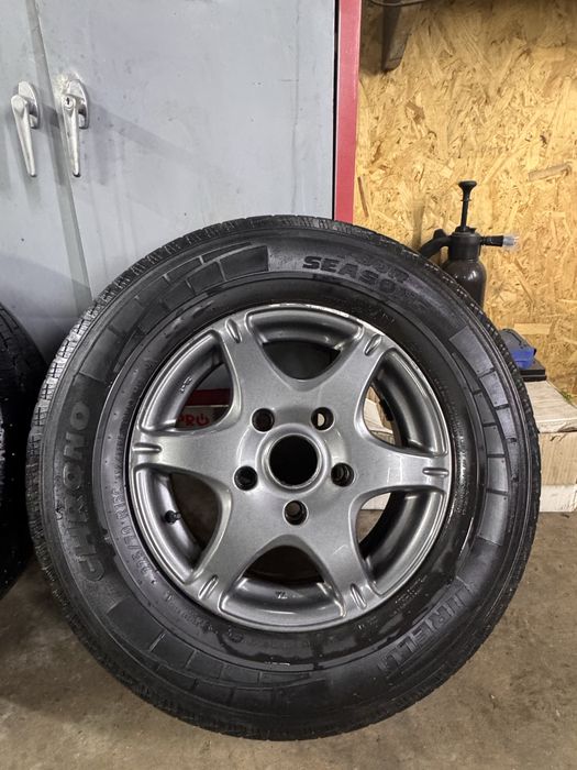 Шини з дисками спрнтер 902 5 130