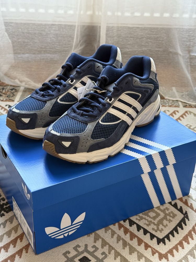 Adidas Response CL