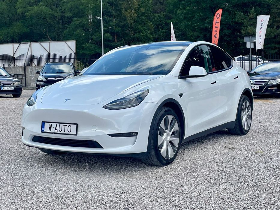 Tesla Model Y Long reng 82 kwh, 514 л с
