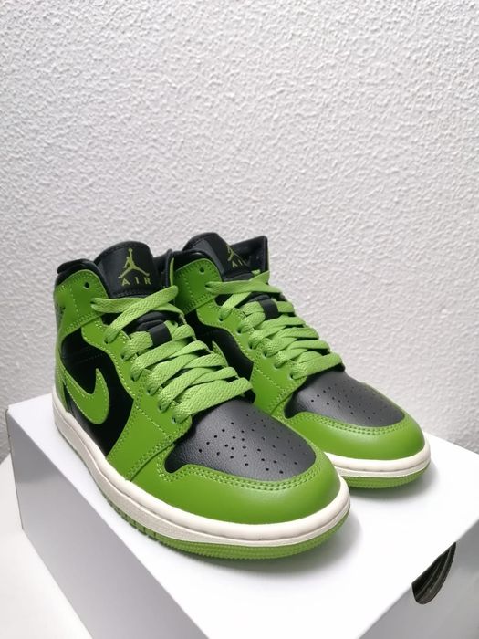 Air Jordan 1 Mid Green Tea Black