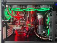 Gamingowy PC z LC + 180Hz monitor + biurko Huzaro + uchwyt