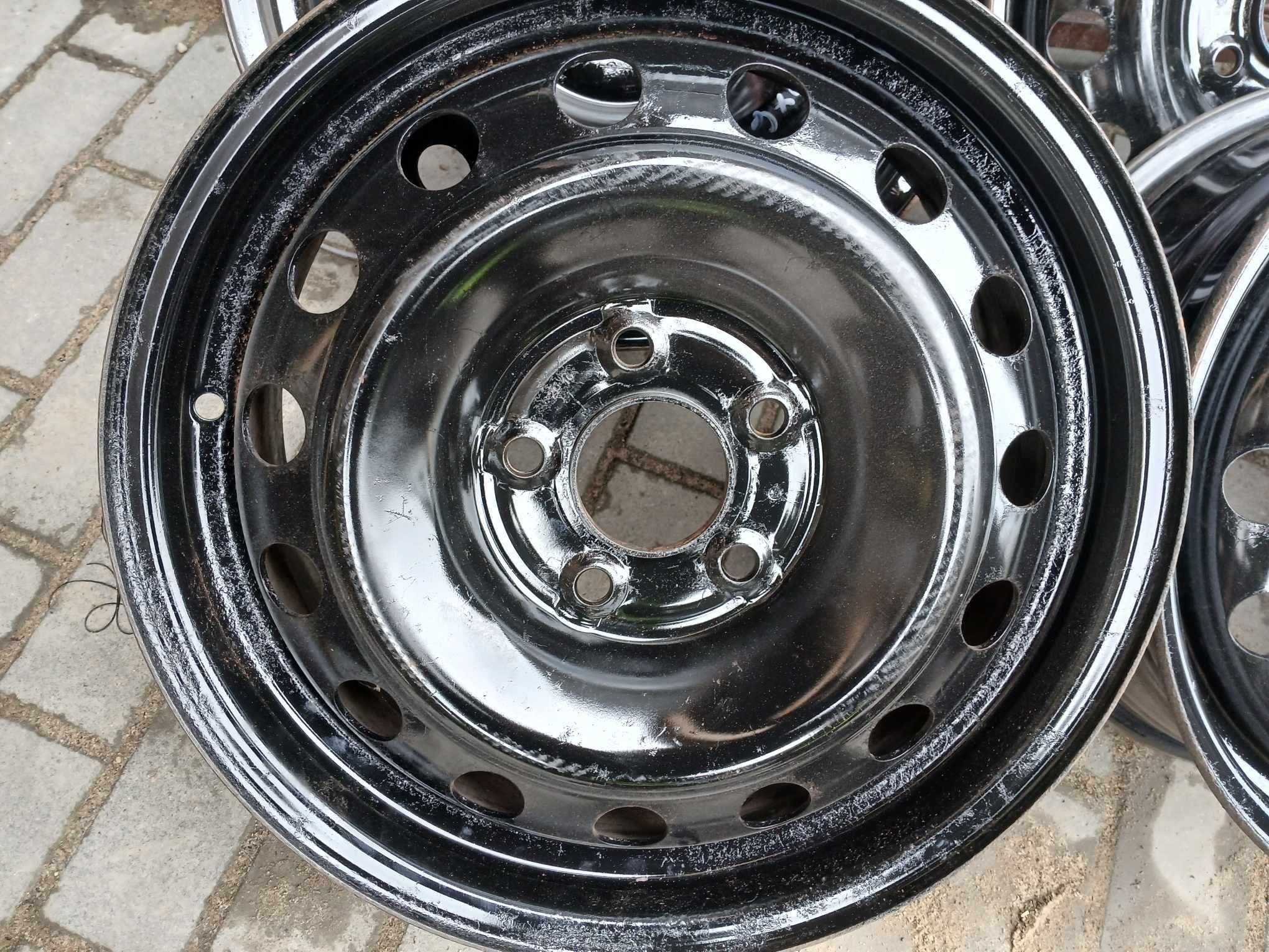 4x felgi stalowe 16 5x114,3 ET48 67.1 mm Hyundai Kia Mitsubishi Mazda