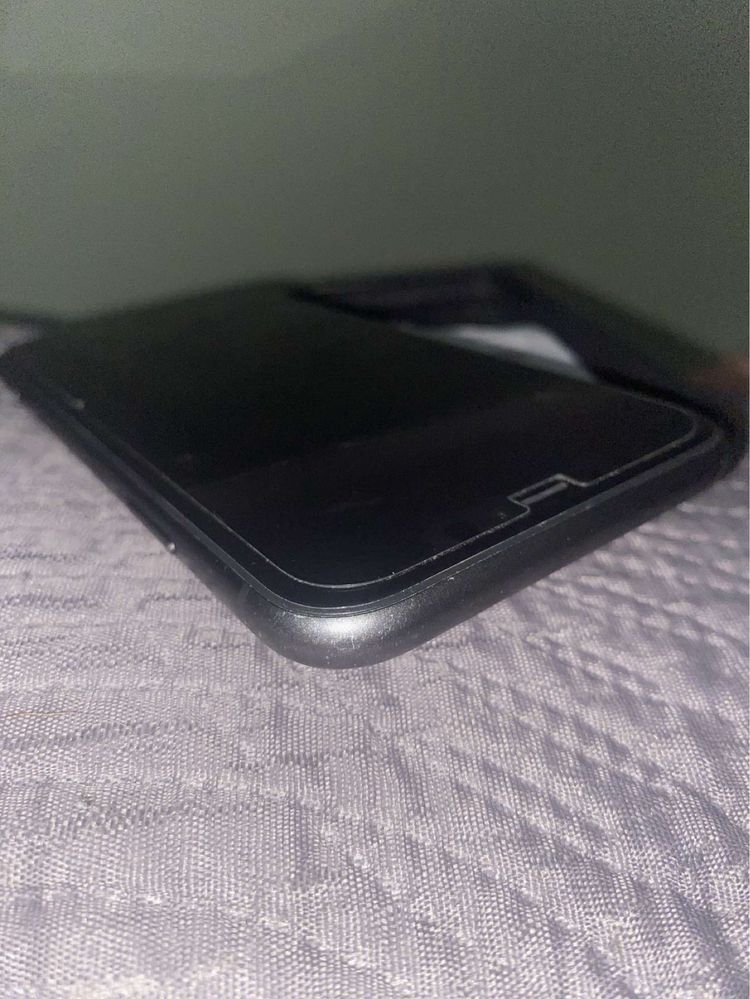 iPhone 11 64GB czarny