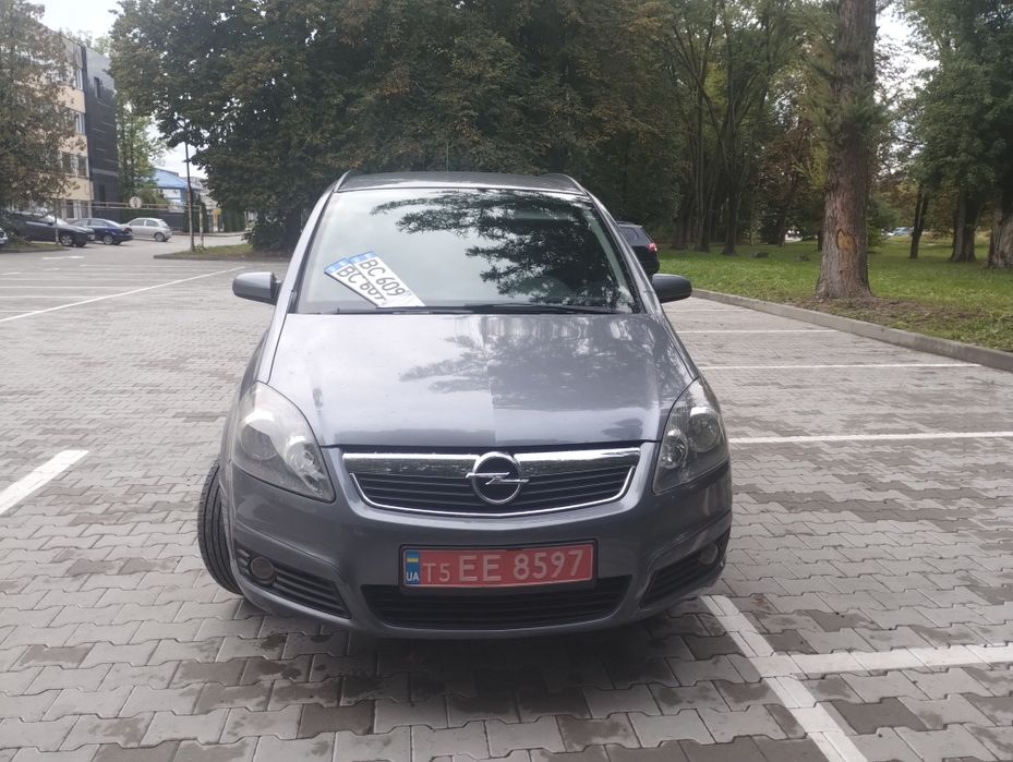 Продаж Opel Zafira