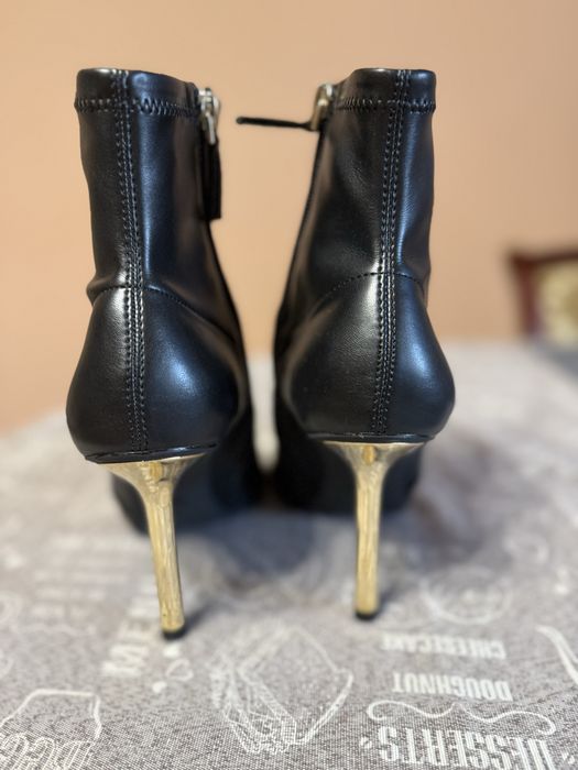 Черевики Zara 38 р