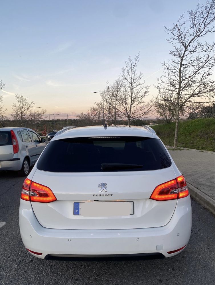 Peugeot com possibilidade de financiamento