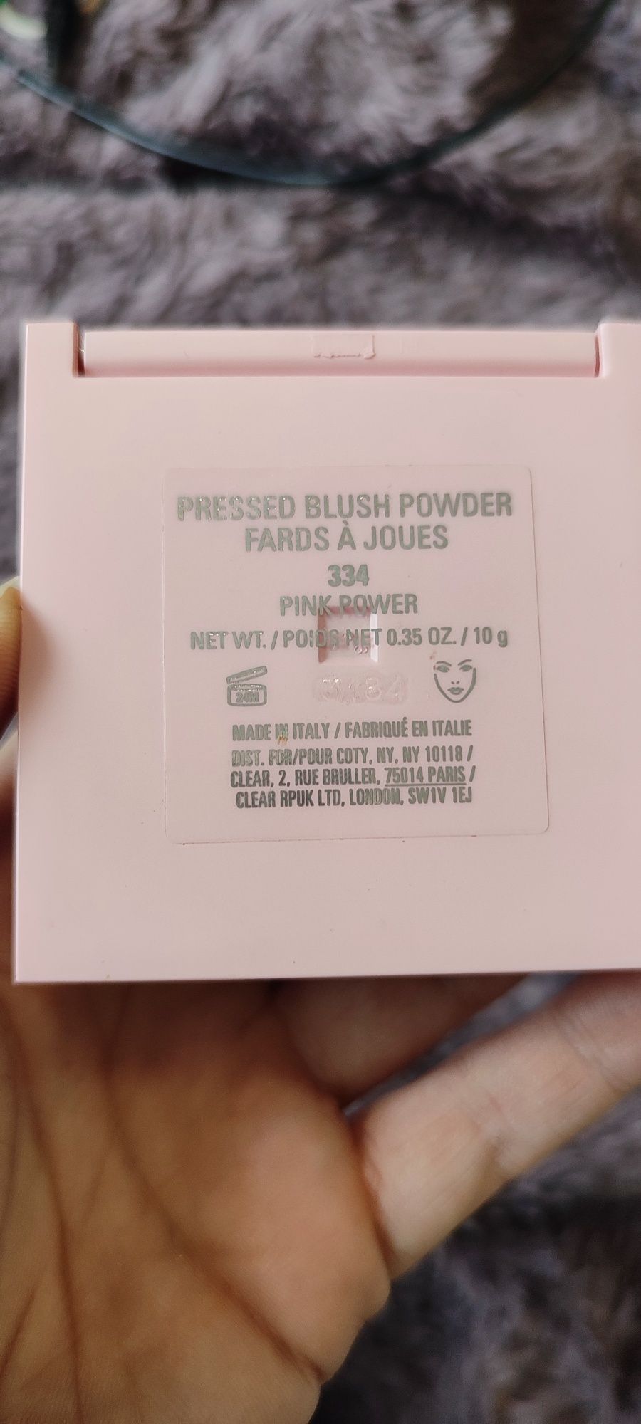 Róż Kylie Jenner odcień Pink Power