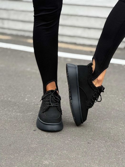 Жіночі зимові черевики на хутрі Stilli (36-41) зимові кросівки чорні