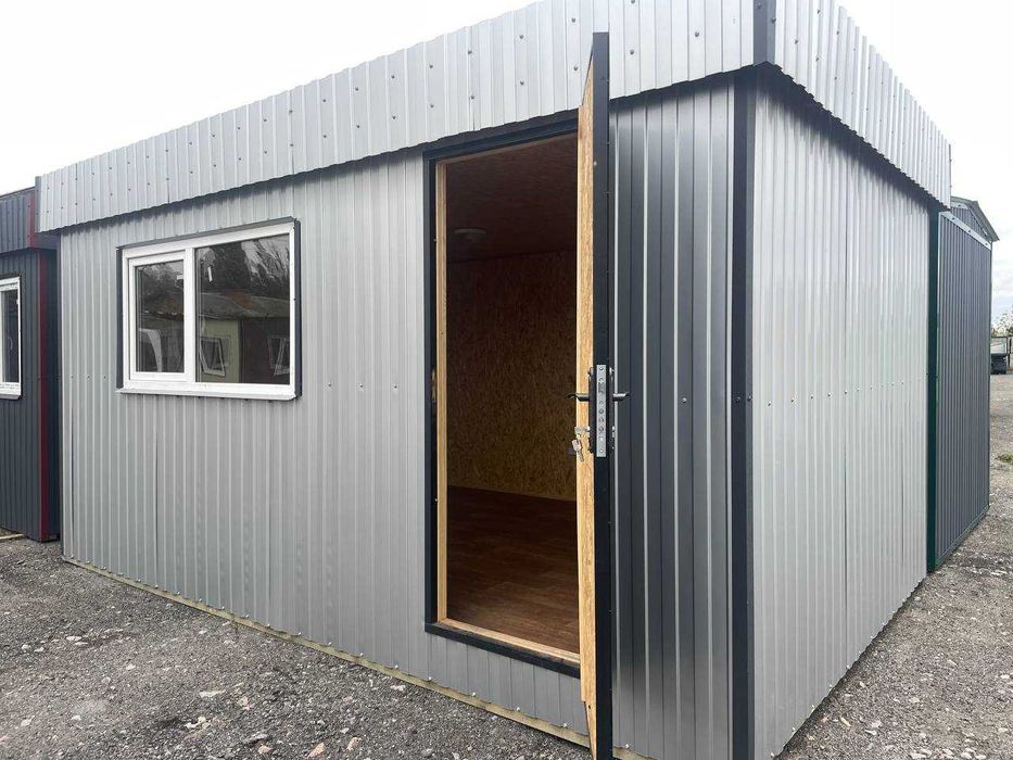 Побутівка 6×2,4 м з профнастилу, металеві двері та вікно