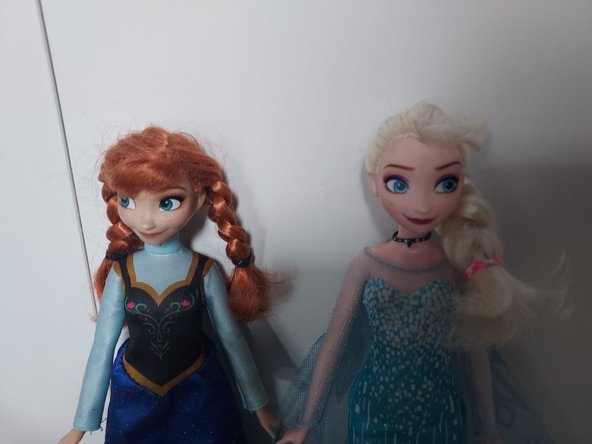 Sprzedam lub zamienię Lalki Frozen  Anna i Elsa oraz torebka - glosnk