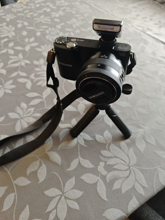 Câmara Samsung NX1000