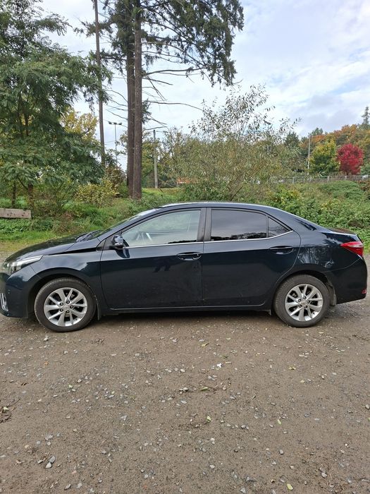 Toyota Corolla 1.6+lpg 2014r