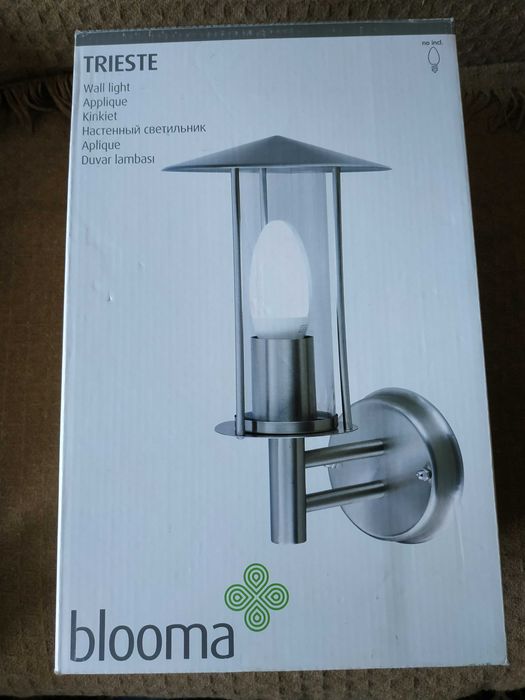 Kinkiet Blooma (kolor srebrny, stal nierdzewna, szklany klosz)