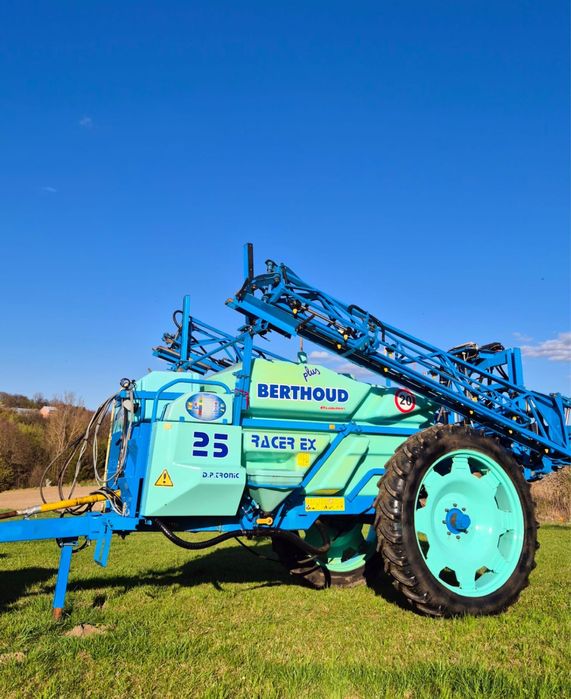 Opryskiwacz berthoud 15m 2500 l ARAG! Sterownik !