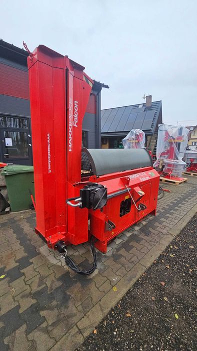 Piło łuparka Hakki Pilke Falcon 35 kombajn do drewna