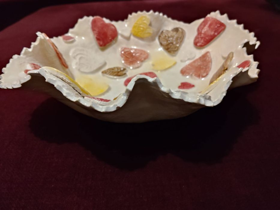 Niepowtarzalna, dekoracyjna miska w serca