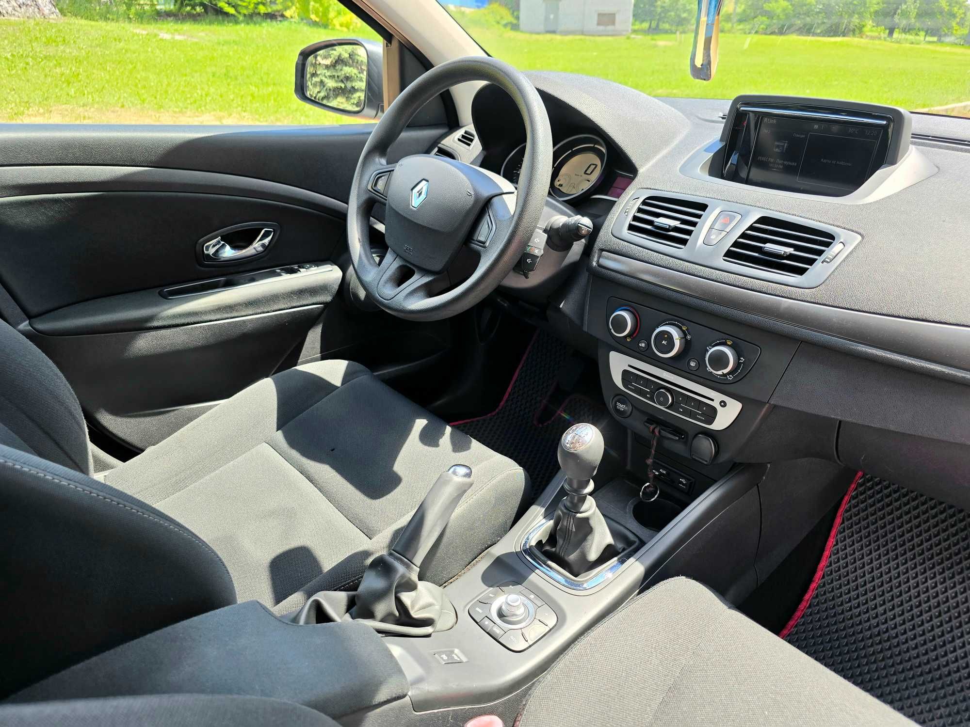 Renault Megane 2014г.в. 1.4 турбодизель