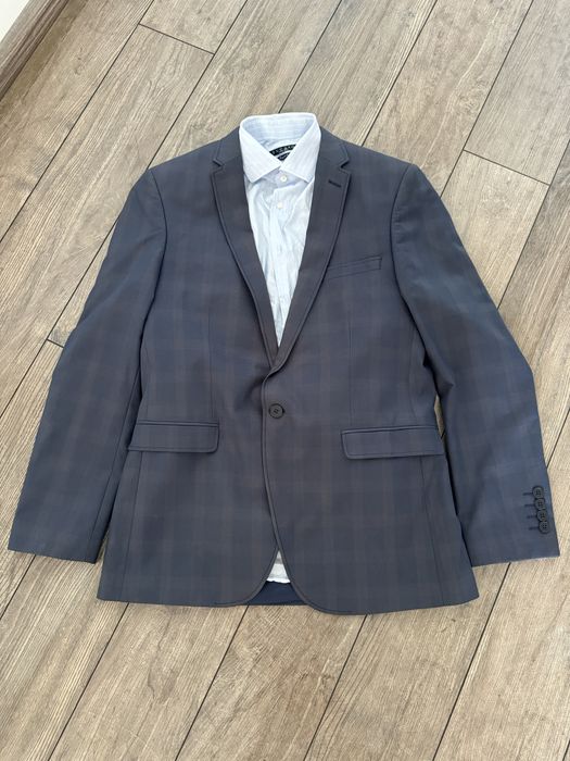 Костюм Suvari  р.48 slim fit