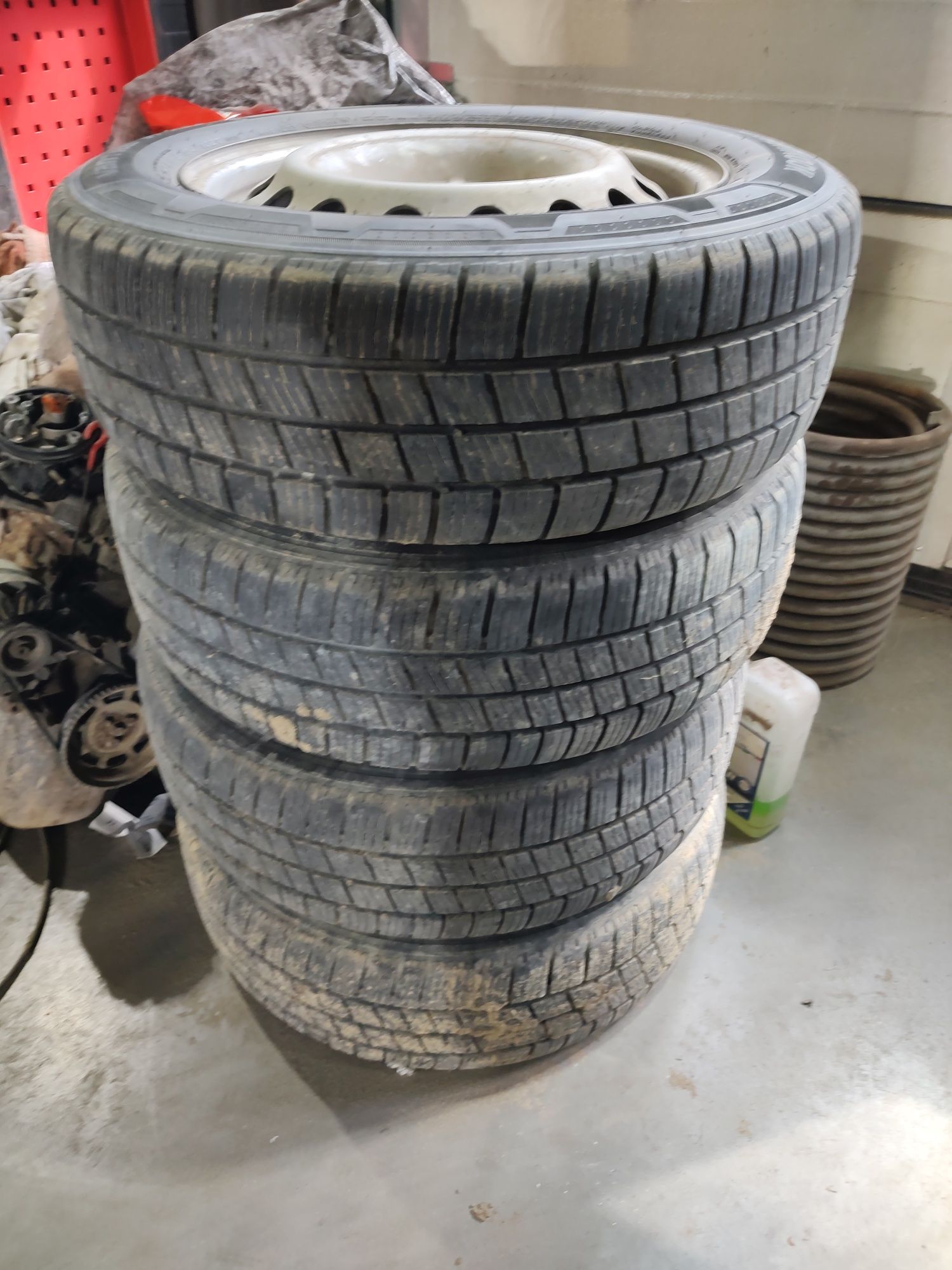 Opony Hankook Vantra St 195/65/16 wielosezonowe