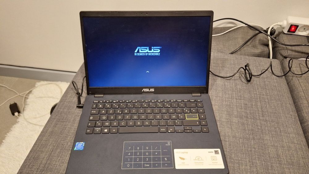 Asus LapTop E410MA