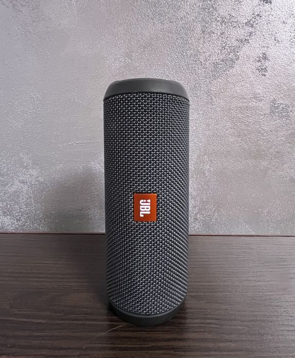 колонка JBL оригінал