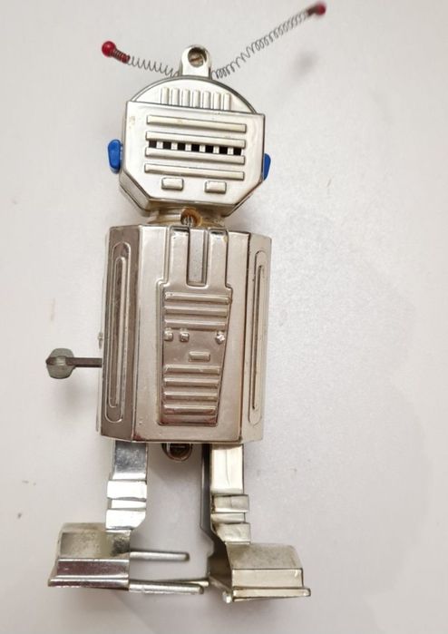 Игрушка робот заводной ссср