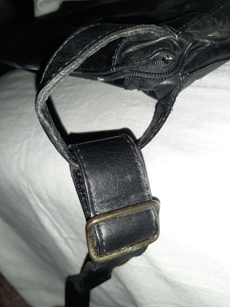 Torba czarna damska na ramię, skórzana, Giudi