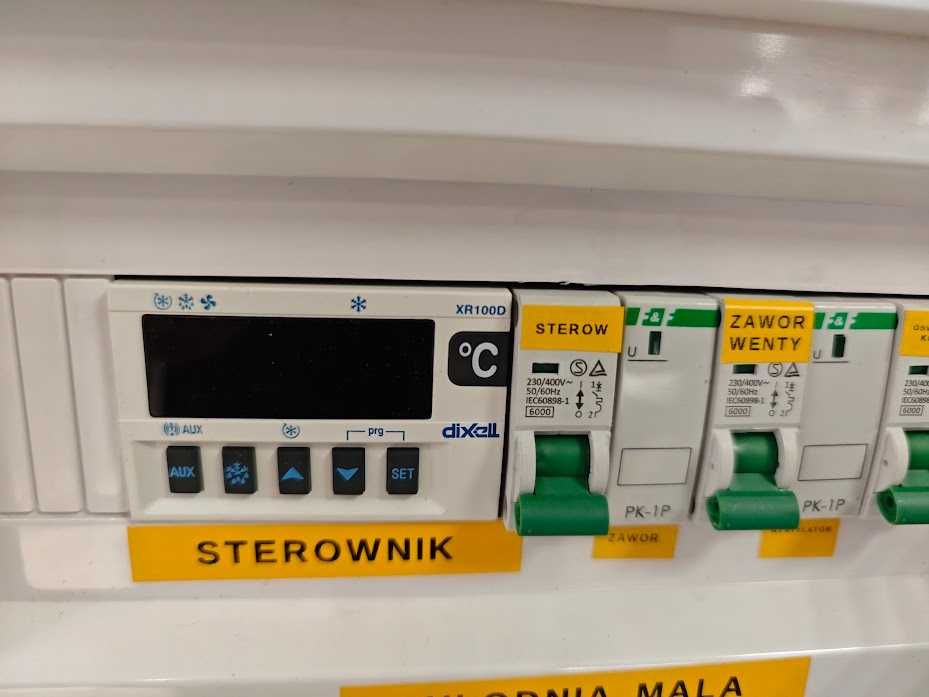 Kompletny zestaw komory chłodniczej do 120m3 – AREA + Modine + Dixell