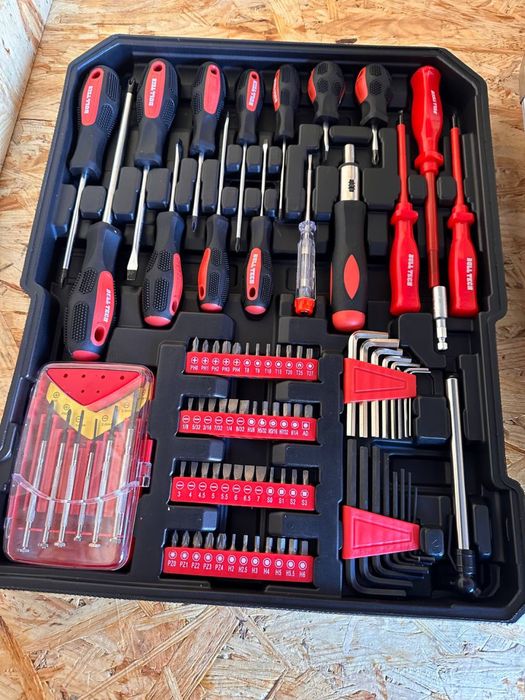 Набір інструментів Bull Tech 601ел. Набор ключей Набор инструментов