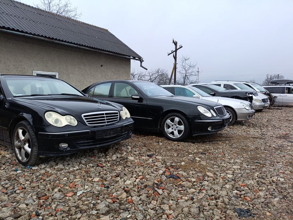 Комплект бампер фари капот крила Mercedes 211. Розборка