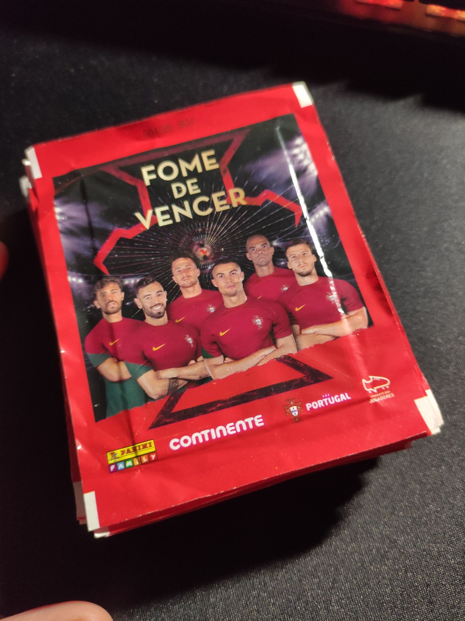 Cromos fome de vencer 2022 e 2018