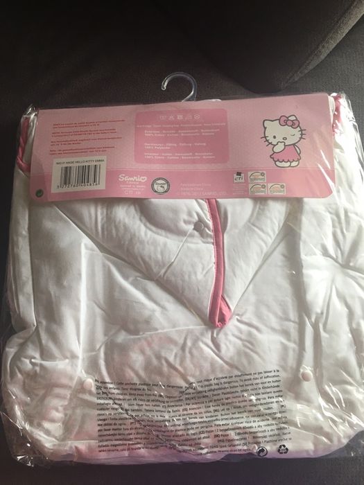 Ninho de Anjo e babetes Hello Kitty