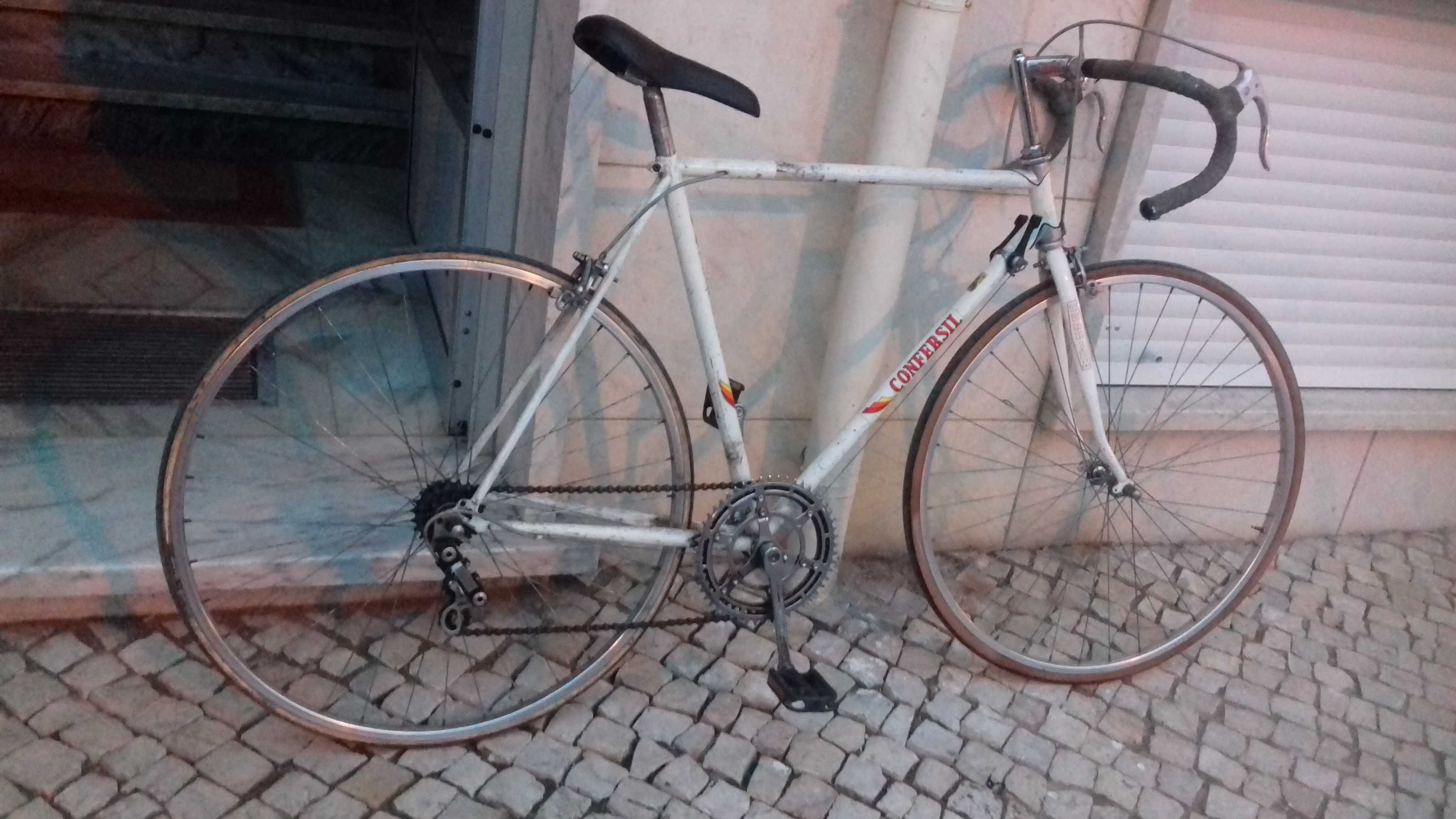 vendo bicicleta de estrada marca confersil