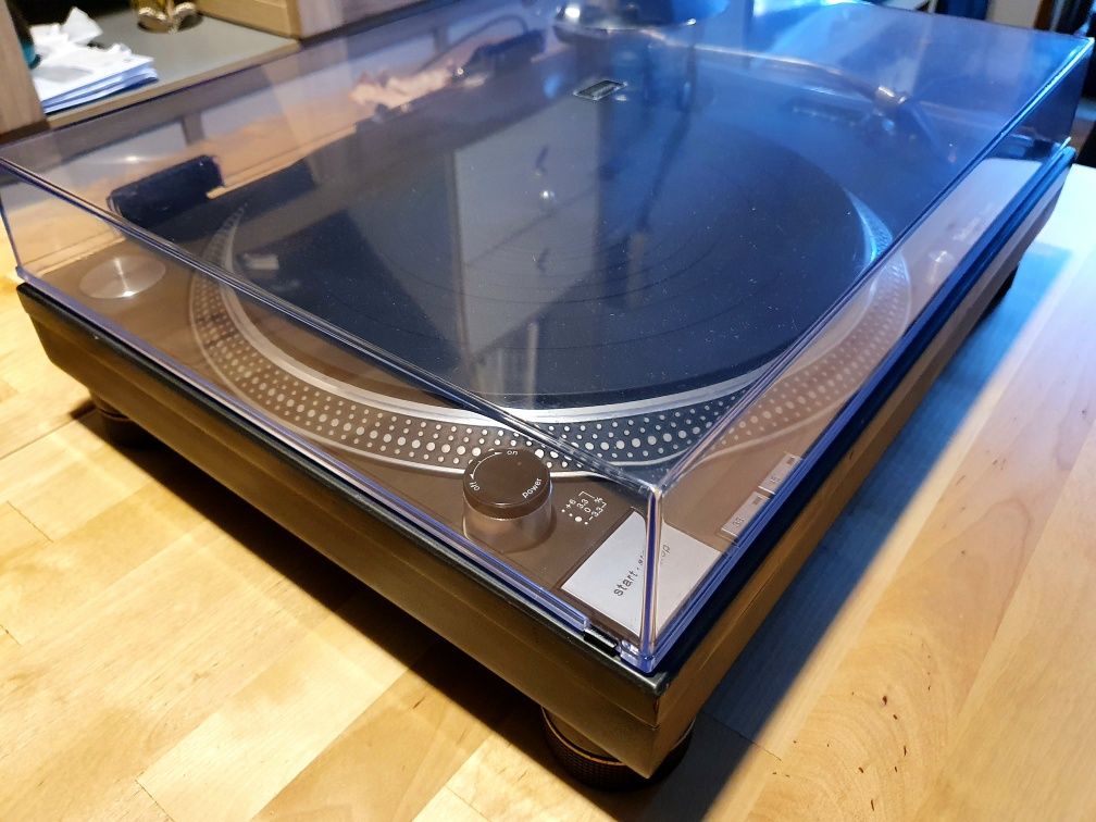 Technics SL 1210 MK2 - Giradiscos lendário